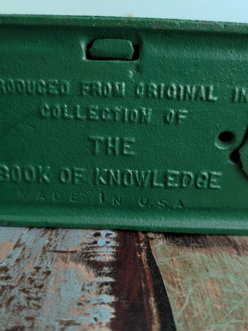 Hometown Battery cast iron Book Of Knowledge mechanical penny bank, Works